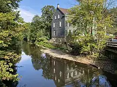Wupper am alten Industrie-Standort Vogelsmühle (Tuchfabrikation)