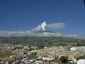 Pasto und der Vulkan Galeras im Hintergrund
