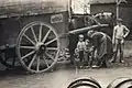 Mühlenkarre und Müllerfamilie um 1925