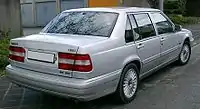 Heckansicht des Volvo 960