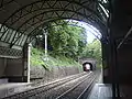Portal des großen Türkenschanztunnels von der Haltestelle Krottenbachstrasse aus (Richtung Gersthof)