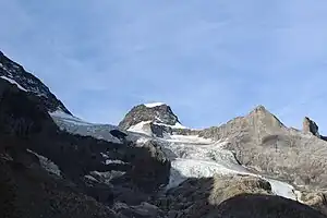 Wetterlückengletscher von der Schmadrihütte aus gesehen. Im Hintergrund ist das Tschingelhorn ersichtlich.