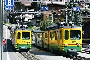 WAB BDhe 4/4 119 und 123 in Wengen