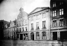 1942 zerstörte Häuser der Beckergrube; Nr.&nbsp;22 (zweites Haus von rechts) war ein Werk Joseph Christian Lillies