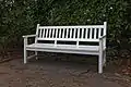 Parkbank aus der Gründerzeit des Parks