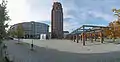 Walther-von-Cronberg-Platz mit Colosseo, Main Plaza und dem Pavillon (rechts)