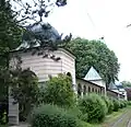 Wandelhalle mit 27 Stichbogenarkaden und vier Pavillons im Park der Klinik (erbaut 1869)