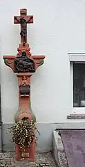 Wegekreuz von 1721 in Dorfmitte
