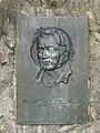 Plakette am Denkmal