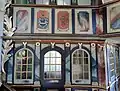 Emporendetail mit Stifterwappen