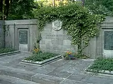 Grabmal der Familie Werner von Siemens, Südwestkirchhof Stahnsdorf (1922)