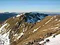 Blick vom Westgipfel zum Hauptgipfel des Sgùrr nan Ceathreamhnan