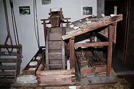 Modell einer Wetzsteinmühle