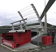 Segment aus dem Randbereich des Fahrbahnträgers