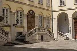Aufgang zur Botschafterstiege, Stufen Kaiserstein
