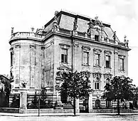 Abgebrochen: Richard-Kralik-Platz 4, Oberdöbling, Villa Eugenie Wolff, erbaut 1896–97 von Hermann Müller und Albert Hans Pecha. (Siehe auch:&nbsp;, 1923)