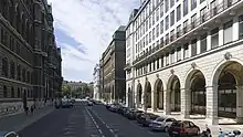 Rathausplatz 2 / Felderstraße 2–4 (Felderhaus)Neumann, 1880–1883; san. Boltenstern 1964