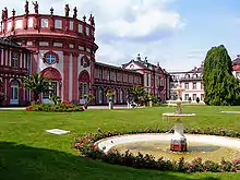 Biebricher Schloss von der Parkseite
