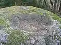 Aus schalenförmig erodierten Vertiefungen in den Granitsteinen aßen und tranken die sagenhaften Wesen.