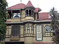 Winchester Mystery House mit der Tür ins Nichts