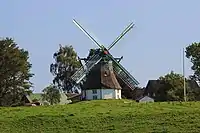 Die Windmühle „Hoffnung“, die früher in Meierwik stand und heute in Munkbrarup steht.