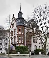 Wohn- und Geschäftshaus