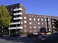 Von Karl Schneider für die Gemeinnützige Wohnungsbaugesellschaft Groß-Hamburg entworfener Wohnblock
