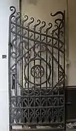 Reste des Jugendstil-Dekors an der Nr. 12