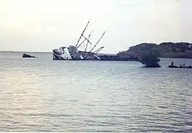 Wegen hoher Entsorgungskosten bestimmen Schiffswracks das Bild der Küste vor Bluefields