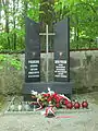Polnisches Denkmal für deren KZ-Todesopfer, errichtet 1999.