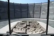 Bodenrelief im Genozid-Museum (2019)