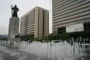 Statue von Admiral Yi Sun-sin