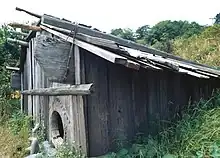 Rekonstruiertes Haus der Yurok im Redwood-Nationalpark