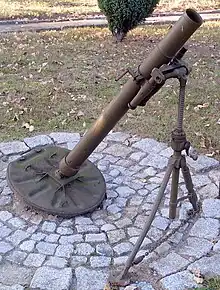 82-mm-Granatwerfer BM-37