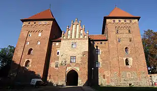 Eingangsseite der Burg