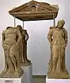 Engel tragen ein Ziborium (Altaraufbau), 15. Jahrhundert