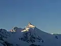 Blick von der Hütte bei Sonnenaufgang: Zinalrothorn (4221&nbsp;m)