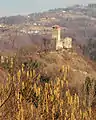 Castello di Zumelle vom Ortsteil Tiago aus