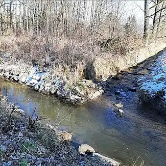 Almesbach beim Zusammenfluss mit dem Edeldorfer Graben.