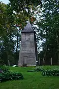 Hölzerner Glocken­turm