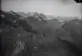 Luftaufnahme des Sees vor Erhöhung der Staumauer (1946)