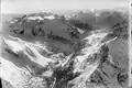 Die Ostseite des Grats auf einer Aufnahme von 1923 oberhalb der Bildmitte