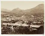 Zwischen 1859 und 1880 entstandene Aufnahme mit dem am alten Flussarm gelegenen Turm